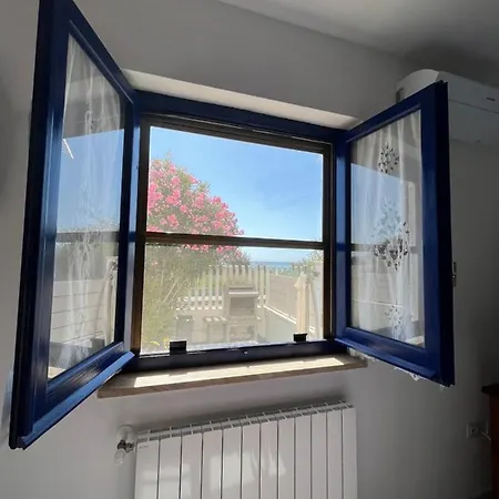 Casa Dell'oleandro Con Vista Mare - Iun Q1269